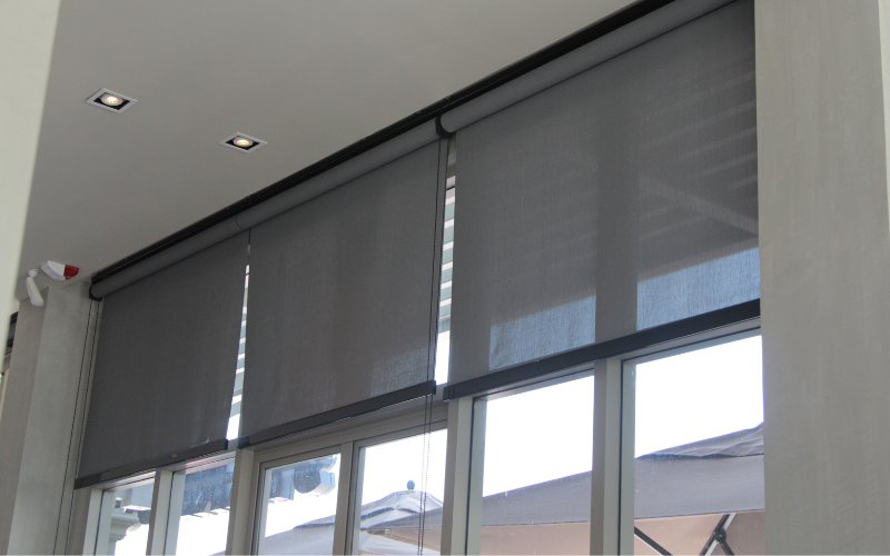 ROLLER BLINDS BLACKOUT : COATING