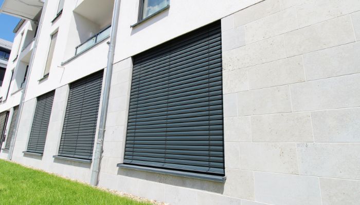 tirai outdoor