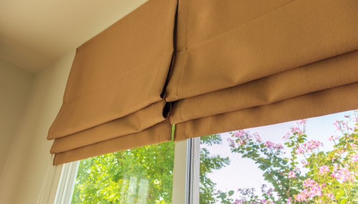 tirai roman blind