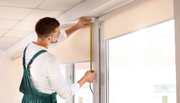 cara pasang roller blind